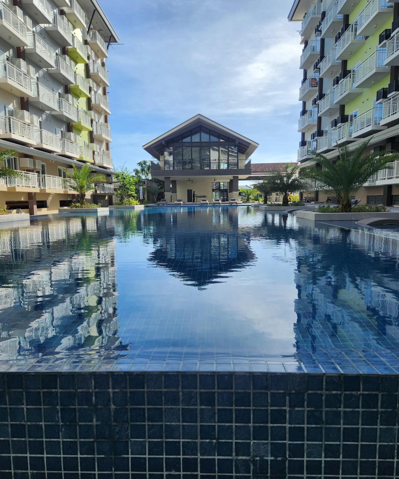 Condo Azur Suites A326 Amani Resorts Residences , 5 Minutes Airport, Netflix, Stylish, Cozy With Luxurious Swimming Pool 麦克坦 外观 照片